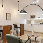 Habitaciones Unicas En La Rambla